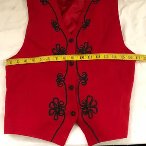 Whimsigoth Grunge Western Whimsygoth Red black floral embroidered fitted vest sleeveless jacket button front-Size M Made in USA #vintage thumbnail 7