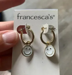 Francesca’s Smiley Hoop Earrings White And Gold NWT thumbnail 4