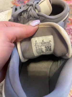 Nike Jordan 1 Low SE Women’s thumbnail 5