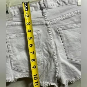 H&M Women Lilac Cut Off Jean‎ Shorts Size 2. thumbnail 6