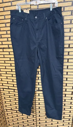 Levi’s black high waisted mom jeans size 33 thumbnail 1