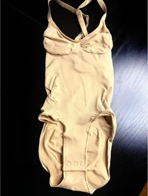 SKIMS Seamless Sculpt Brief Bodysuit Nude XS NEW Butt Enhancing thumbnail 2