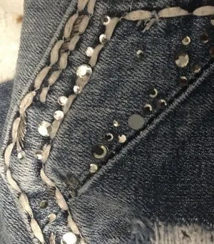 Miss Me Skinny Jeans thumbnail 4
