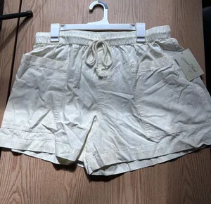 Universal Threads New Women’s Shorts Cotton Rayon Elastic Waistband Cream Large thumbnail 1