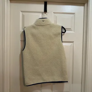 Vineyard Vines sherpa vest cream with navy accents size XS thumbnail 5