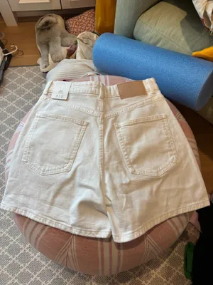 White Zara shorts thumbnail 3