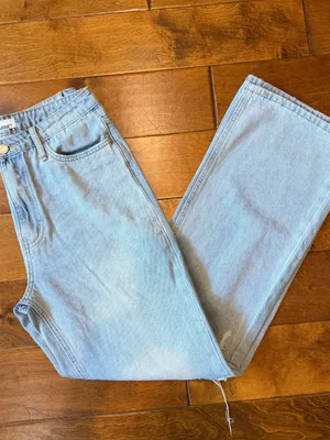 Vervet Straight Leg Jeans Women’s 29x32 High Rise Distressed Lightwash Denim thumbnail 5