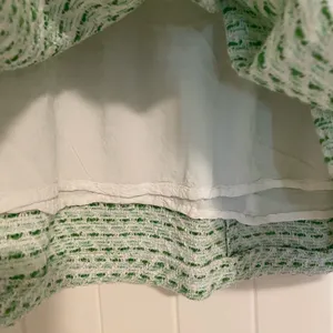 ZARA‎ women’s green cream woven patterned zip up lined miniskirt XS thumbnail 3