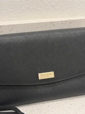 Kate Spade Black Crossbody Purse EUC Gold Accents Zip Closure Small Bag Saffiano thumbnail 3