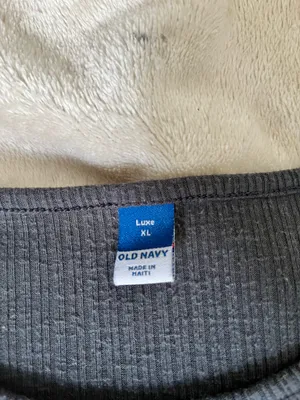 Old Navy Top  thumbnail 2