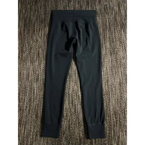 Vuori Daily Legging High Rise Lightweight Soft Navy thumbnail 2