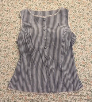 A New Day Medium Striped Sleeveless Button Down Blouse thumbnail 1