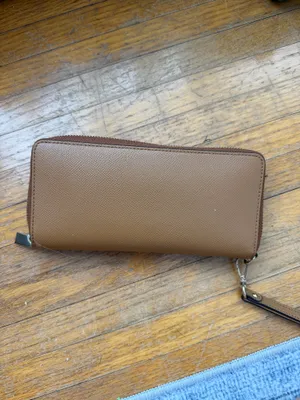 Michael Kors Wallet thumbnail 2