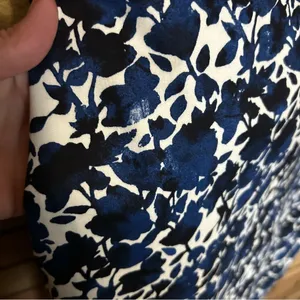 J. By J. Crew Pencil Mini Skirt Size 2 Blue & White Floral Design thumbnail 2