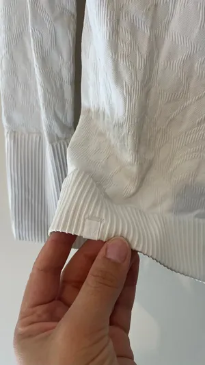 Lululemon White Rest Less Pullover Floral Jacquard Thumbhole Long Sleeve Top Siz thumbnail 5