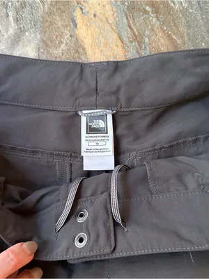 The North Face Convertible Hiking Cargo Pants Zip Off Shorts Grey Women’s 18 thumbnail 7