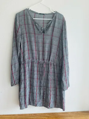 Gray Plaid Long-Sleeve Drawstring Waist Dress thumbnail 3