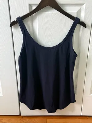 Lululemon Scoop Neck Tank in Navy thumbnail 2