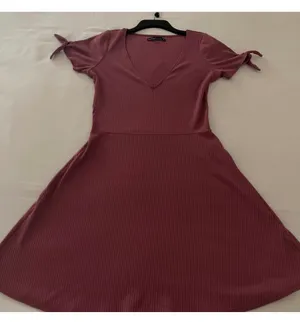 Abercrombie & Fitch Dark Pink A-Line Mini Dress V-Neck Short Sleeve Casual thumbnail 2