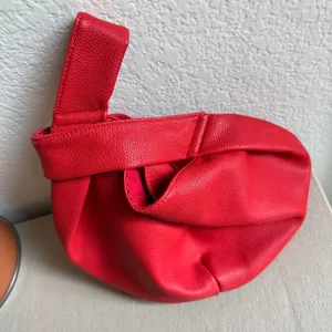 The Drop Red Purse thumbnail 4