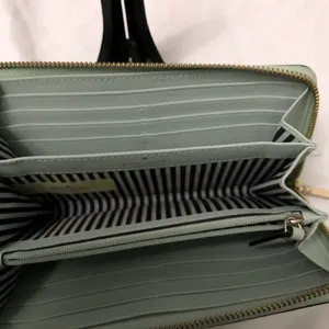 Kate Spade Light/Mint Green Full Zip Long Wallet EUC thumbnail 7
