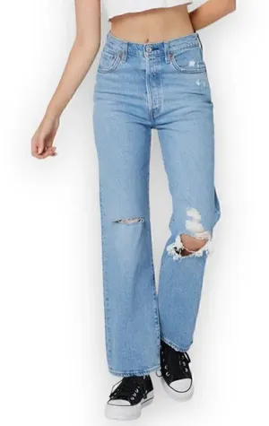 Levi’s Ribcage Straight Ankle Jeans thumbnail 1