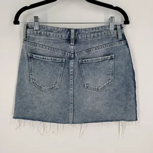 Pacsun denim blue deconstructed mini skirt size 26”‎ Size 2 festival concert thumbnail 9