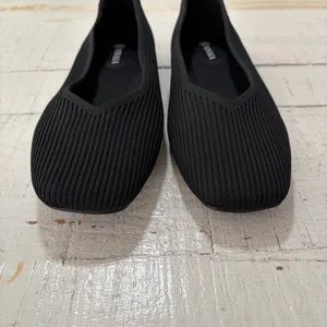 Vivaia Square-Toe V-Cut Flats Margot 2.0 EU size 41 US size 9.5 Black‎ Knit thumbnail 2