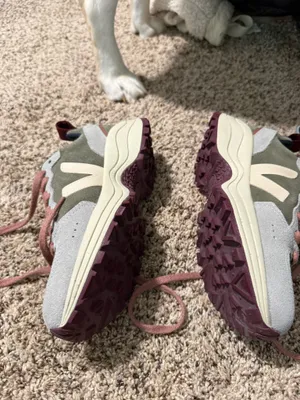 VEJA Sneakers thumbnail 2