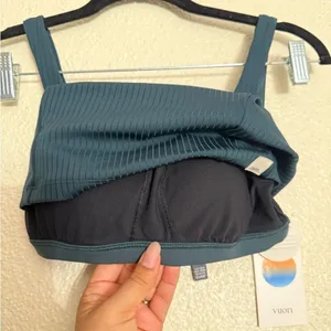 Vuori Inversion Rib Support Tank with padding in moss color size XS NWT thumbnail 5