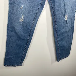 Levis 550 Relaxed Tapered Light Wash Distressed Jeans Womens 4‎ Short 4S Blue thumbnail 3