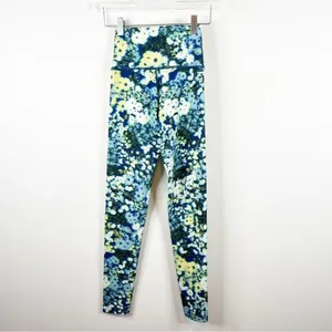 NEW Aerie OFFLINE Goals 3D Floral High Rise Leggings Women's Size‎ XS Gym Girl thumbnail 3