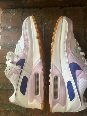 Nike Air Women's White and Light Pink Sneakers size 8.5 (Rm85) thumbnail 4