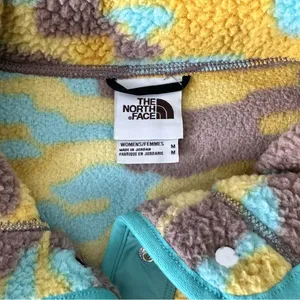 The North Face Fleece 1/4 Snap Pullover thumbnail 11