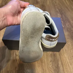 VEJA white gold lace up low top shoes sneakers thumbnail 5
