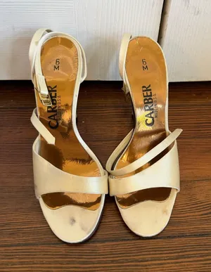 Vintage Carber Strappy Sandals White/Gold Size 6 thumbnail 1
