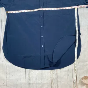 Athleta Midday Relaxed Poplin Shirt thumbnail 3