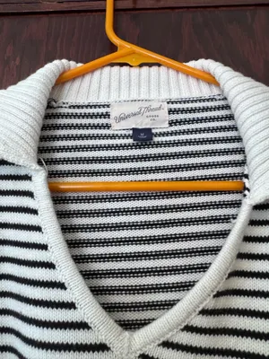 Universal Threads Sweater thumbnail 2