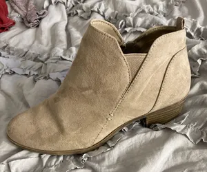 Tan Ankle Boots Size 9 thumbnail 1