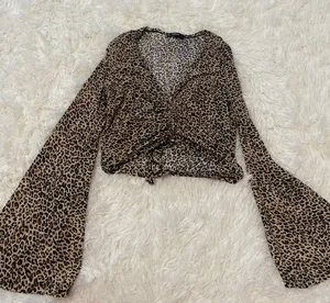 SheIn Crop Top thumbnail 1