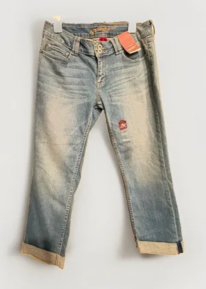 Arizona Jeans Co Womens Size 11 Light Wash Cuffed Ankle Cropped Jeans NWT thumbnail 1