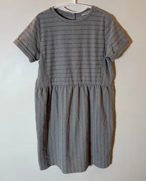 LOFT Grey White Geometric Stripe Knit Short Sleeve Dress Size S NWT‎ thumbnail 1