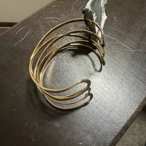 Nordstrom Rack Cuff Silver Textured‎ Bracelet - NWT thumbnail 2