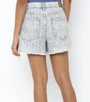 American Eagle Outfitters 90’s boyfriend shorts 16🆕 thumbnail 2