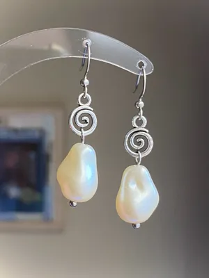 Handmade cute funky fairy style baroque pearl & spiral dangle earrings🩵 thumbnail 1