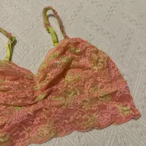 PINK Victoria’s Secret Yellow Pink Lace Bralette Women’s Sz M Medium thumbnail 2