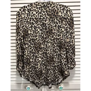 CB‎ Cheetah Print Brown/Tan 3/4 Tab Sleeve Blouse Size Small Gathered Trendy thumbnail 4
