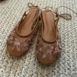 Amazon Lace-Up Mesh Ballet Flats, Floral Embroidered Round Toe Mary Jane Summer Dancer Shoes thumbnail 3