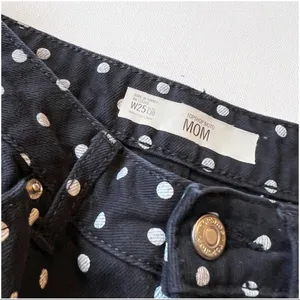 TOPSHOP Moto Mom High Waisted Polka Dot Print Jeans Size 25 EUC thumbnail 10