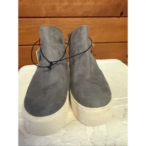 Universal Thread Gray Faux Suede Booties Sz 6.5 NWT thumbnail 7